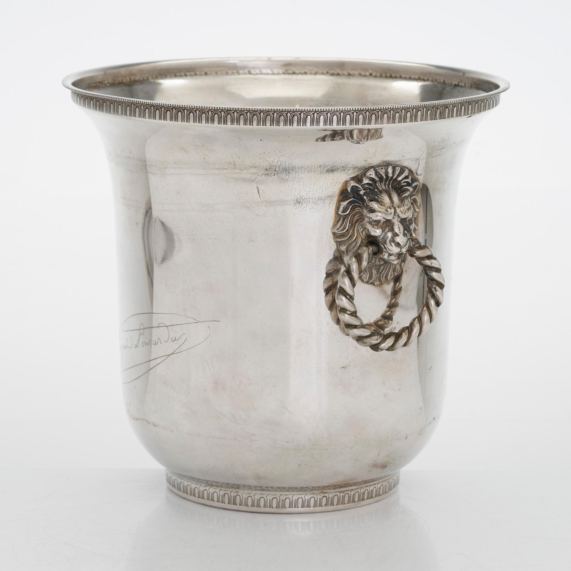 A Veuve Clicquot Ponsardin champagne cooler.
