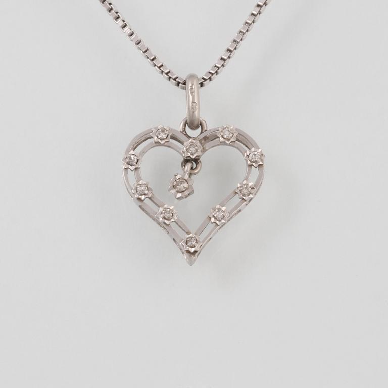 HÄNGE, 18K vitguld med åttkantslipade diamanter, importstämplat. Vikt 6,0 gram.