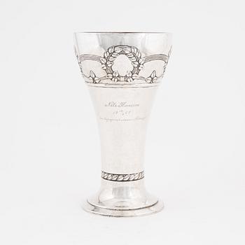 A silver beaker, Anders Nilsson, Lund, Sweden, 1907.