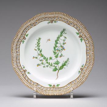 A set of six Royal Copenhagen "Flora Danica" dessert dishes, Denmark, mid 20th Century.