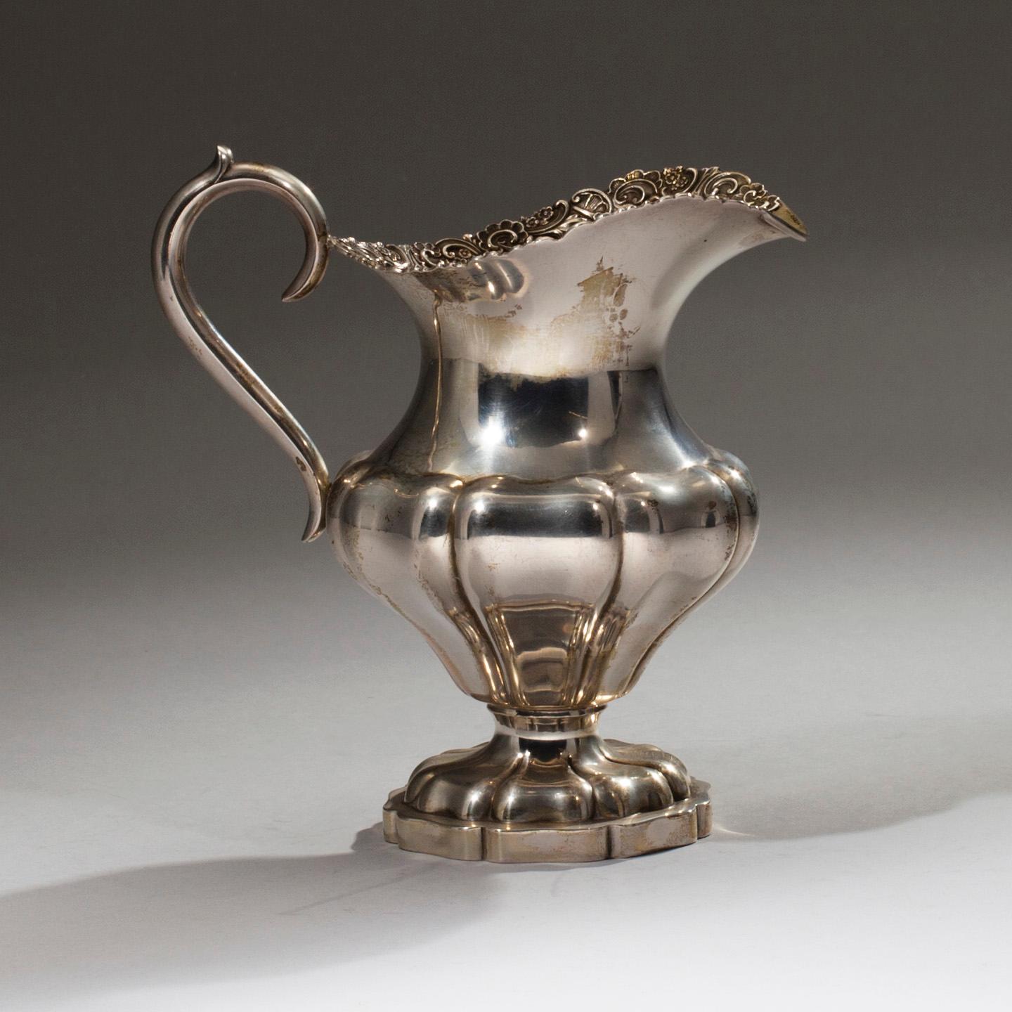KAFFESERVIS, 3 delar, silver, Uusi Kultaseppä ab, Helsingfors 1929. Vikt 1495,7 g.