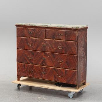 A painted Swedish chest of drawers from Hälsingland, 19th century.