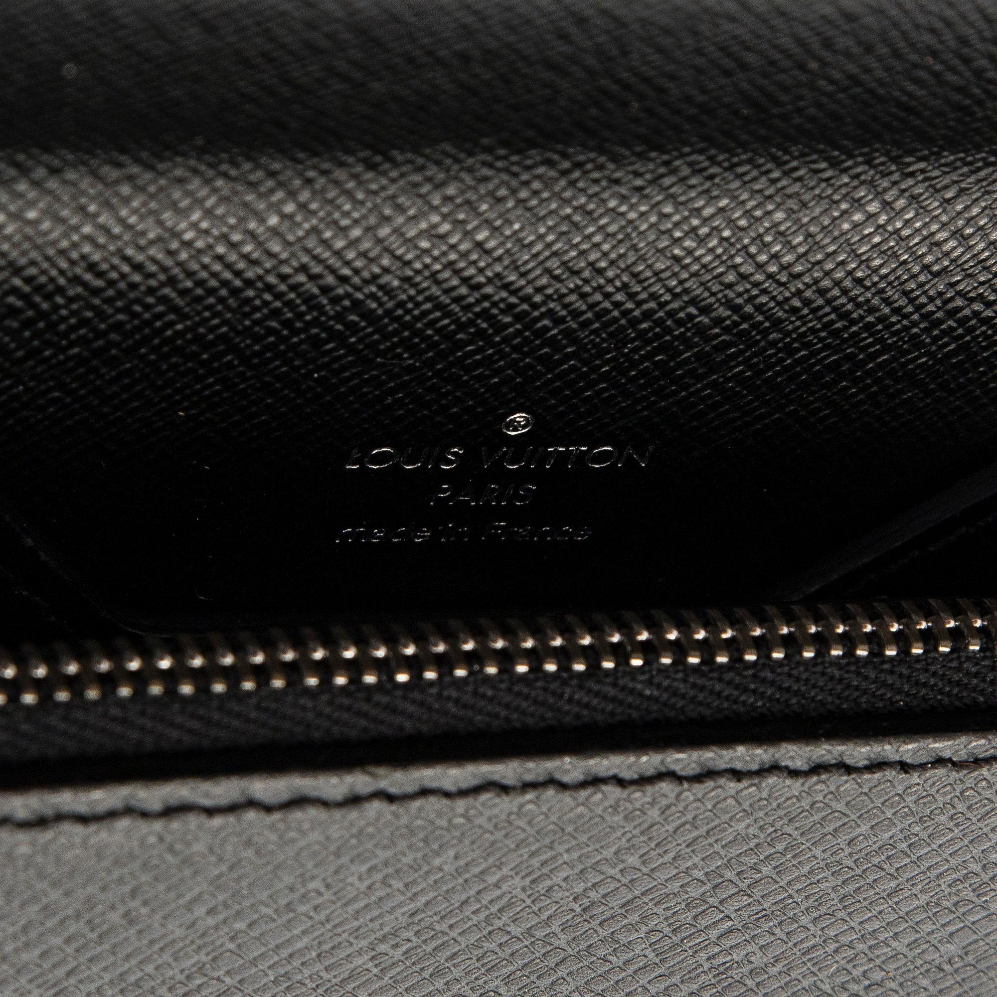 Louis Vuitton, salkku, "Neo Robusto".