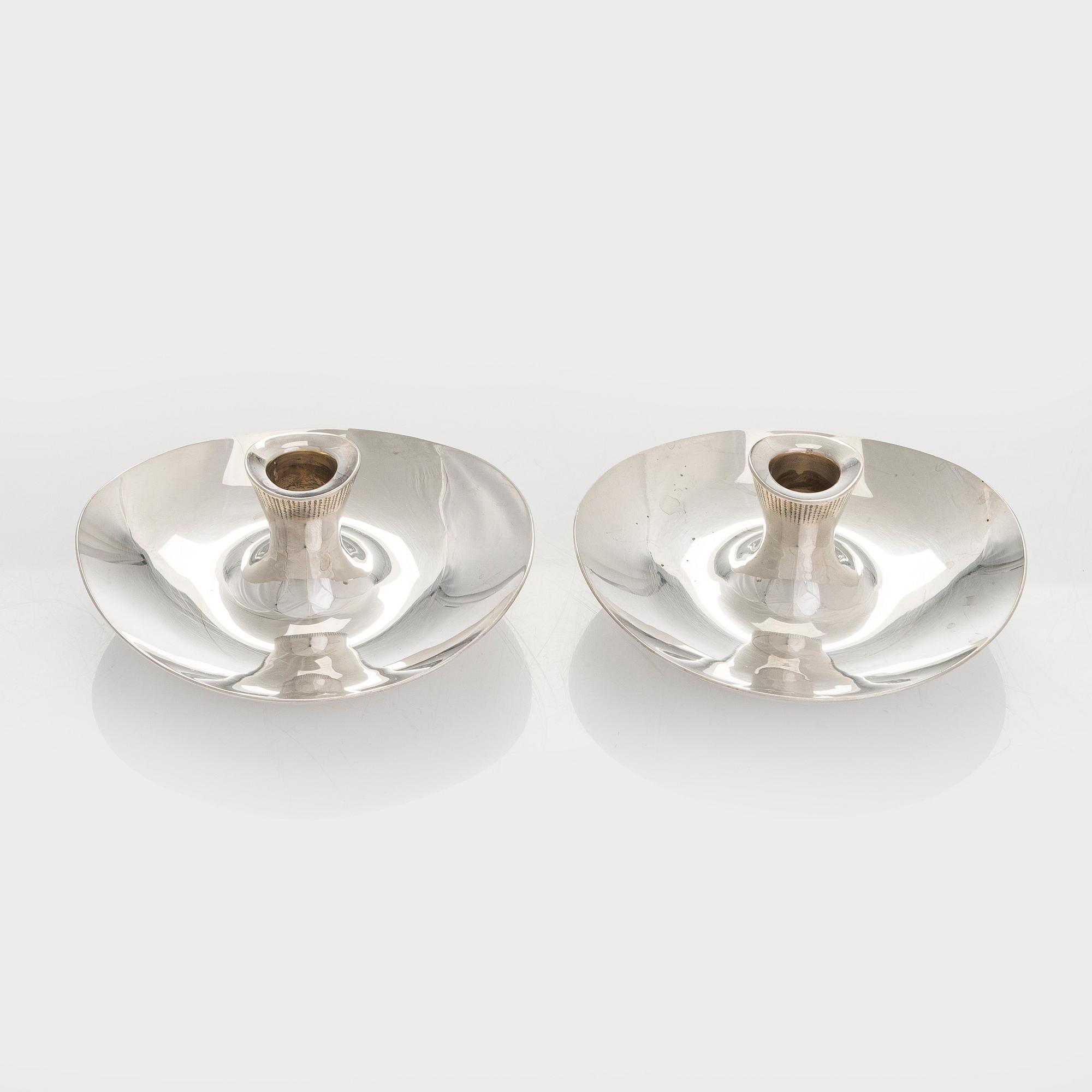 Tapio Wirkkala, ljusstakar, ett par, silver, Hopeatehdas, Helsingfors 1956.