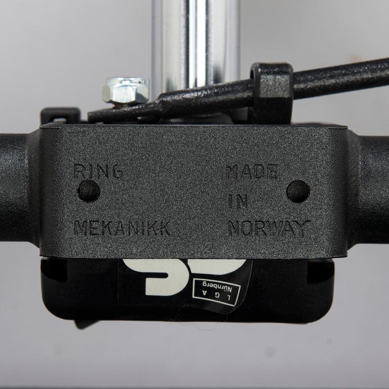 Charles & Ray Eames, Kontorsstol, "Soft Pad Chair EA 219, high backrest", Vitra. 2000-tal.