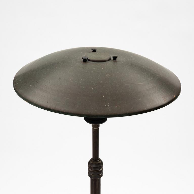 Poul Henningsen, golvlampa, "PH-80", Louis Poulsen, Danmark, 1900-talets mitt.
