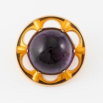 Brooch, Atelier Borgila, 18K gold with cabochon-cut amethyst.