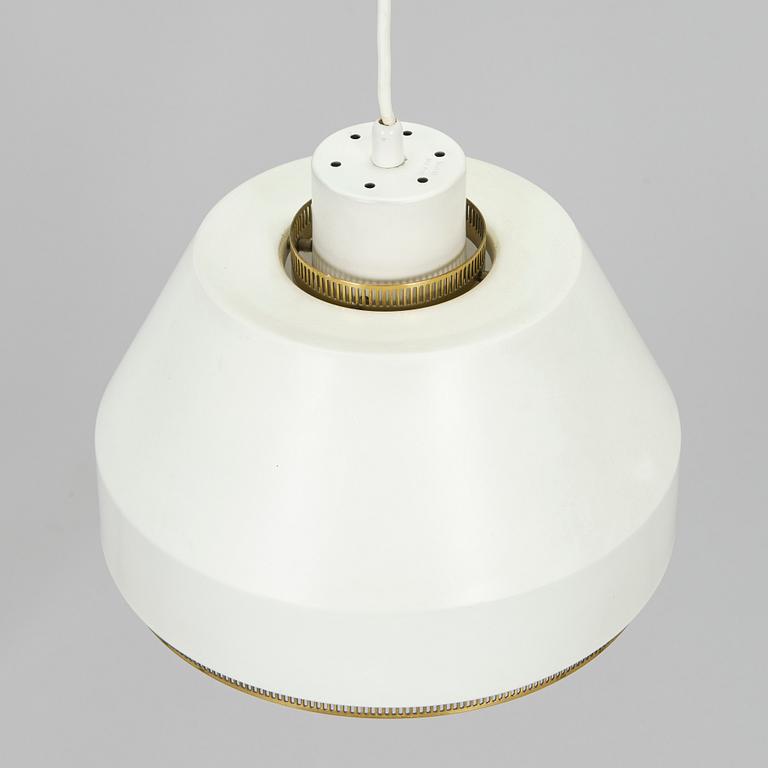Aino Aalto, An 'AMA 500' pendant light for Valaistustyö.