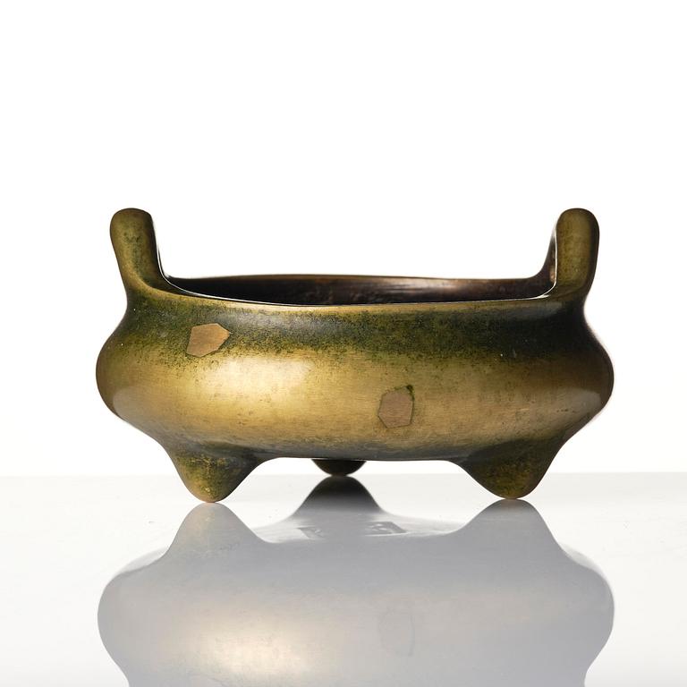 Rökelsekar, brons. Sen Qingdynasti/omkring 1900.