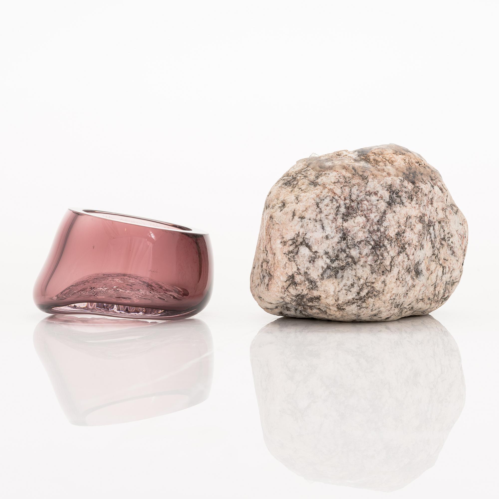 Marja Hepo-aho, glass sculpture 'Finally together' signed Marja Hepo-aho 2015, Glass Studio Mafka&Alakoski Riihimäki.