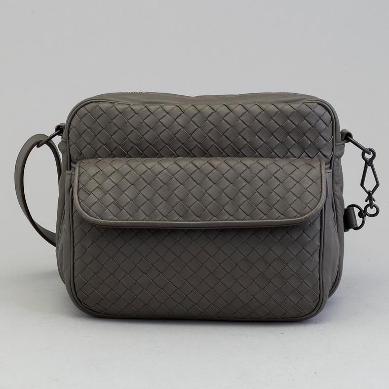 VÄSKA, Bottega Veneta.