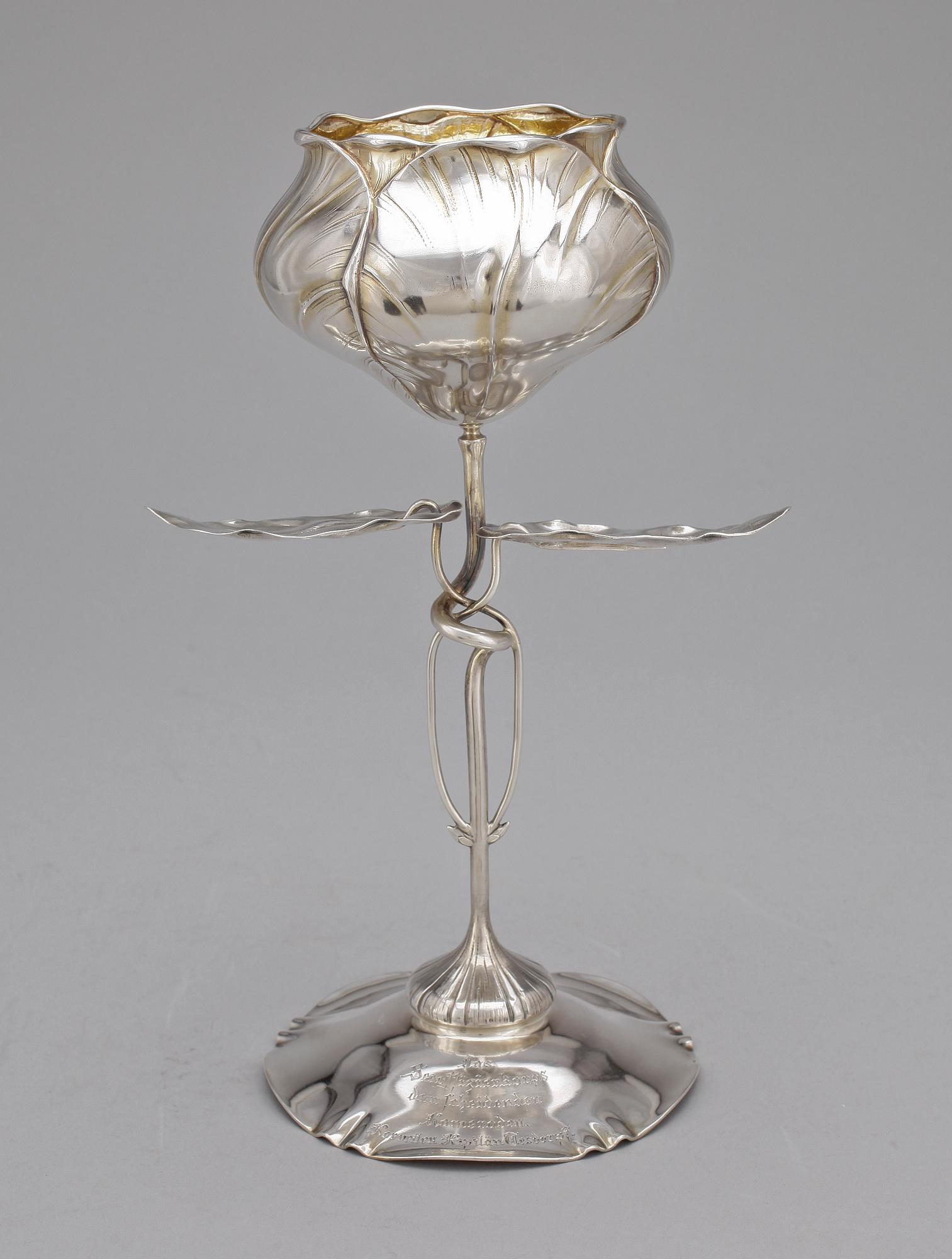 POKAL, silver, jugend, Tyskland, omkring sekelskiftet 1900. Vikt ca 370 gram.