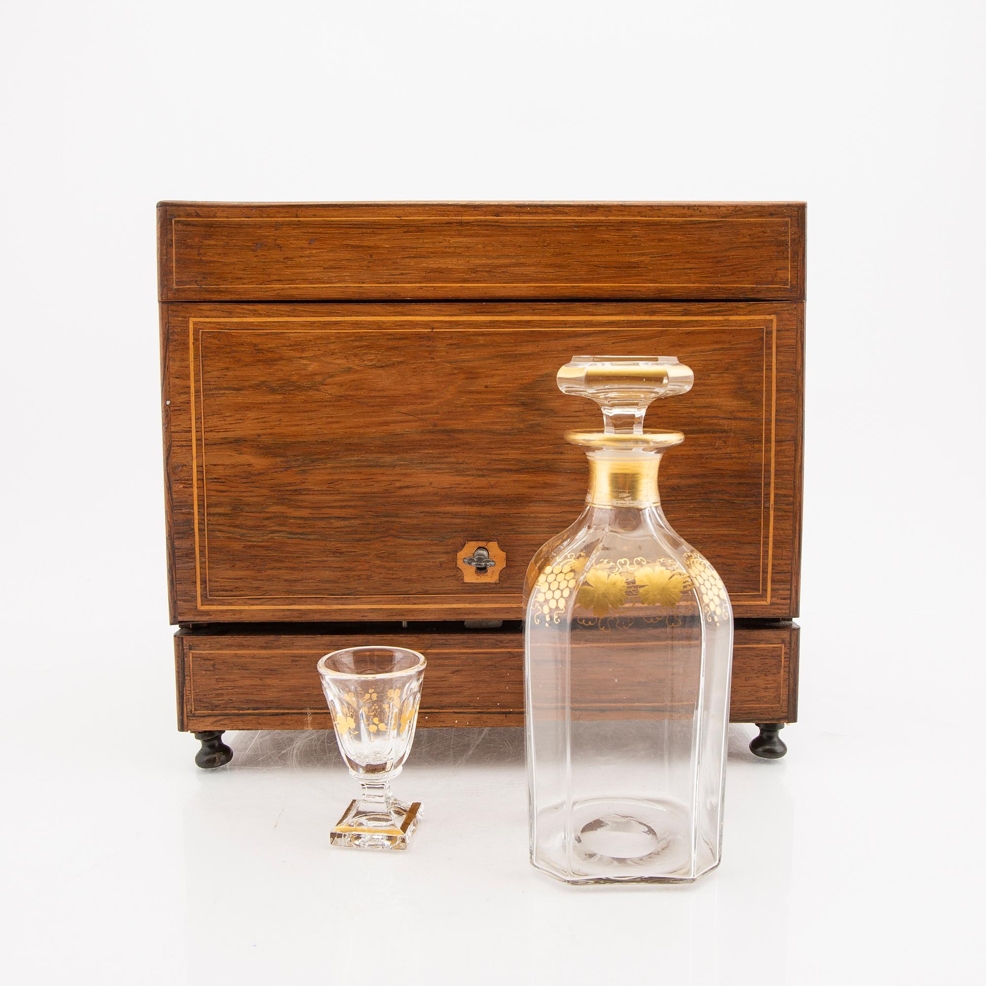 A french later part of the 19th century casket.