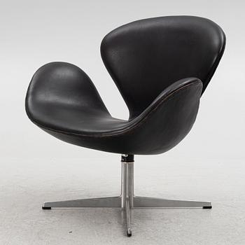 Arne Jacobsen, fåtölj, "Svanen" Fritz Hansen, Danmark, 1960-tal.