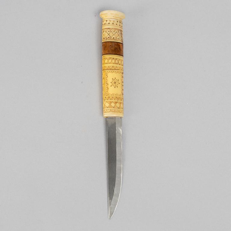 Sixten Lindberg, a reindeer horn knife, signed.