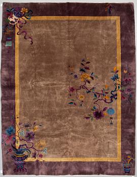 MATTA, semiantik Kina, art deco, ca 355,5 x 269 cm, 1900-talets första hälft.