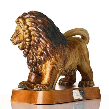 Gunnar Nylund, a stoneware "Leo" sculpture of a lion, Rörstrand, Sweden, 1950-51.