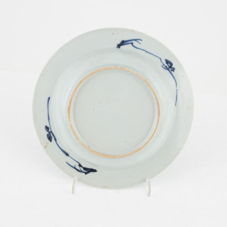 Servisdelar, porslin, 43 st, Kina, Qingdynastin, mestadels Qianlong (1735-95).