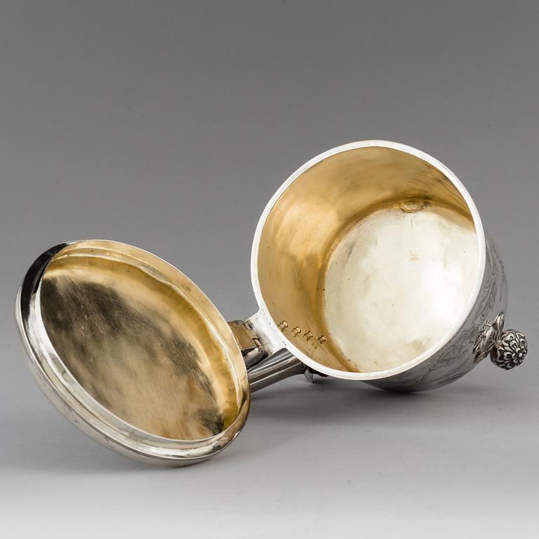 Hans Jorgensen Bull (verksam i Trondhjem 1660-1684), dryckeskanna, silver. Barock.