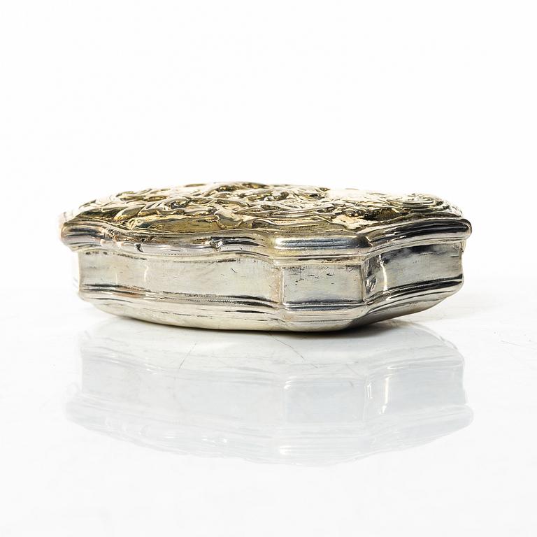 Dosa, silver, delvis förgylld, ostämplad, rokoko, 1700-tal.