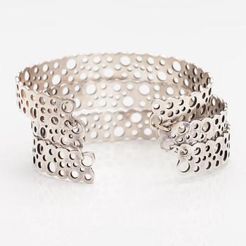 Liisa Vitali, A stelring silver bracelet "Pitsi". Westerback, Helsinki 1973.