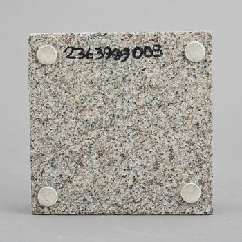 A Bertil Vallien sand cast sculpture, 'Complicanti', Kosta Boda, 3/20.