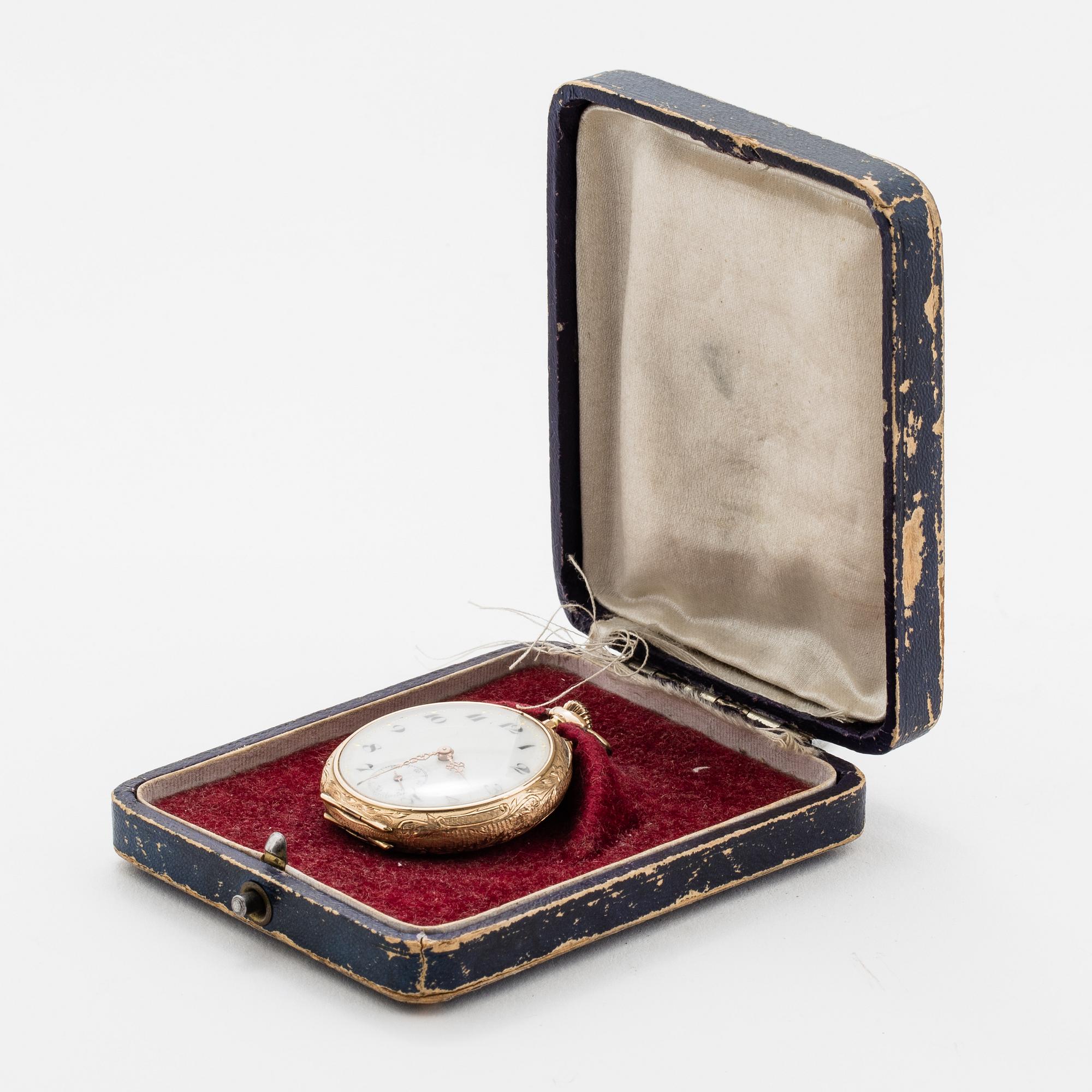 A 34 mm pocket watch.