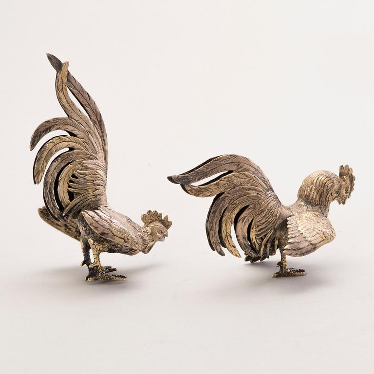 Four silver bird table decorations, Spanish and Finnish hallmarks, 20th Century.