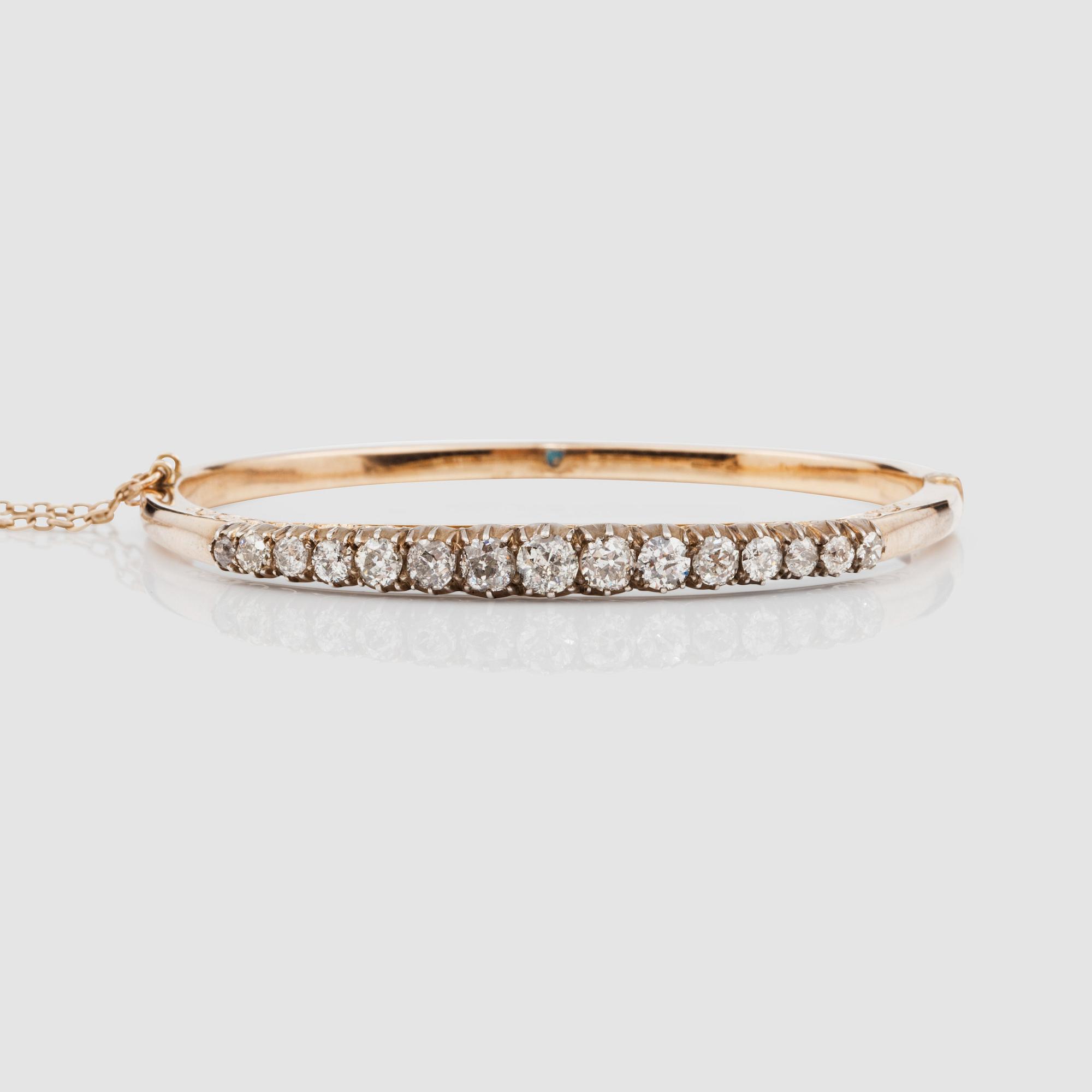 An old-cut diamond bracelet. Total carat weight circa 3.00 cts.