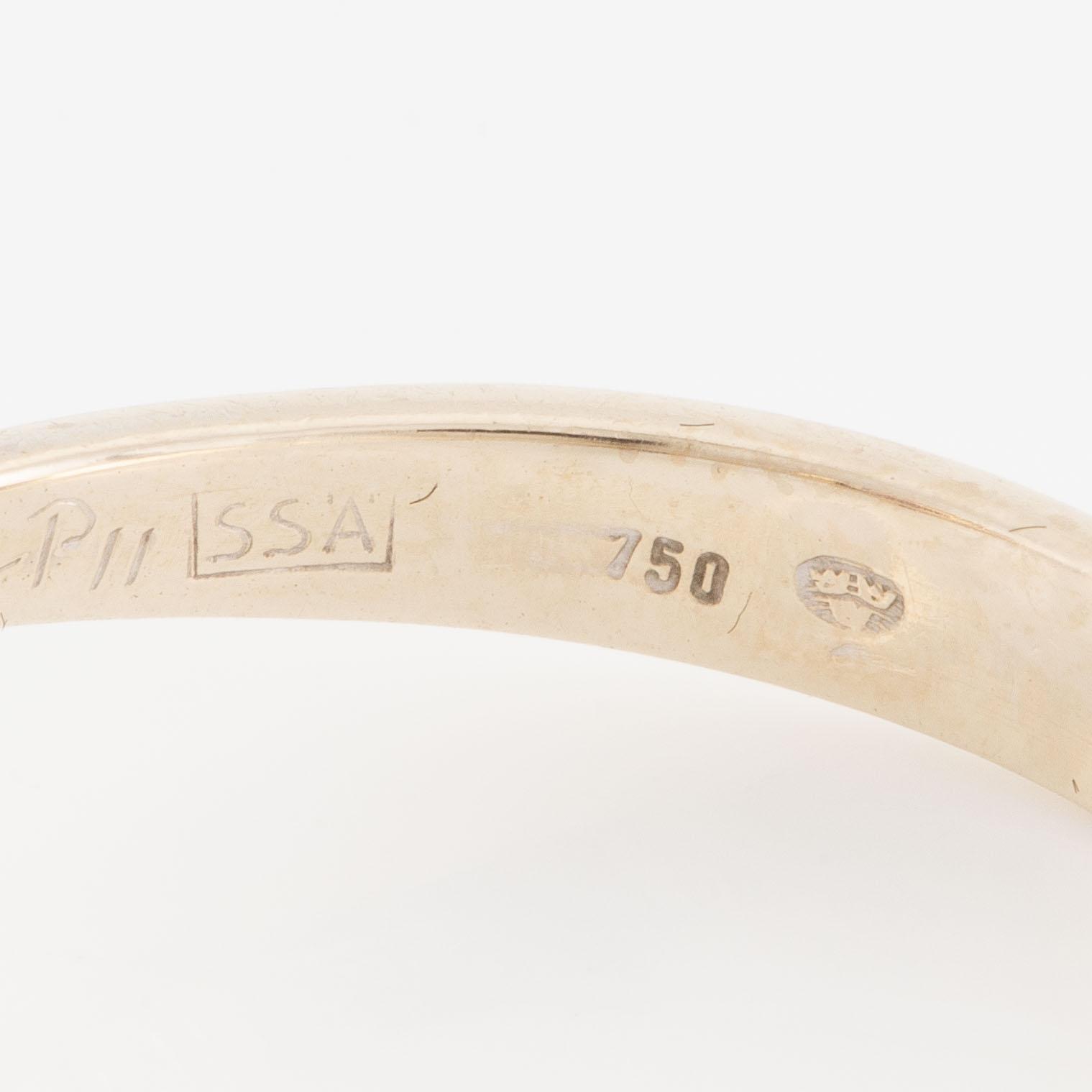 Ring, carmosé, 18K white gold with amethyst and brilliant-cut diamonds.