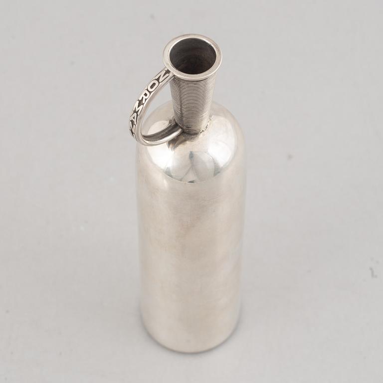 Svend Weihrauch, vas med hänkel, sterlingsilver, Franz Hingelberg, Århus.