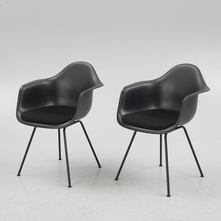 Charles & Ray Eames, Six "Dax" Chairs, Vitra, 2017.