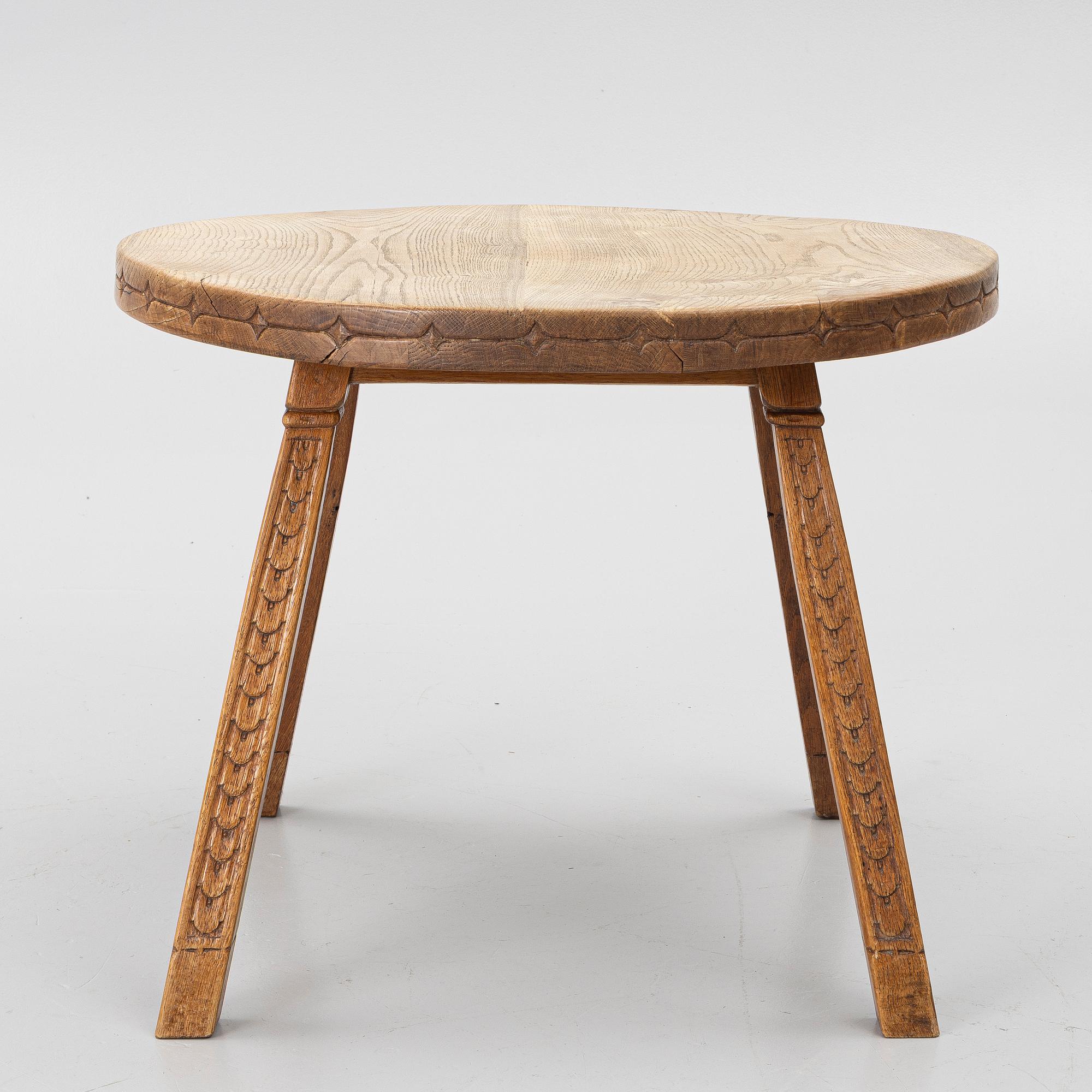 Side table, first half of the 20th century.