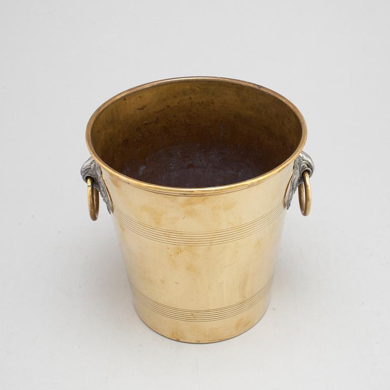 A mid 20th century champagne cooler.