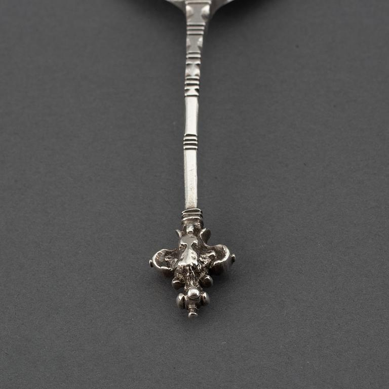 Bengt Collin, sked med dubbel kerubknopp, silver, Uppsala 1701.