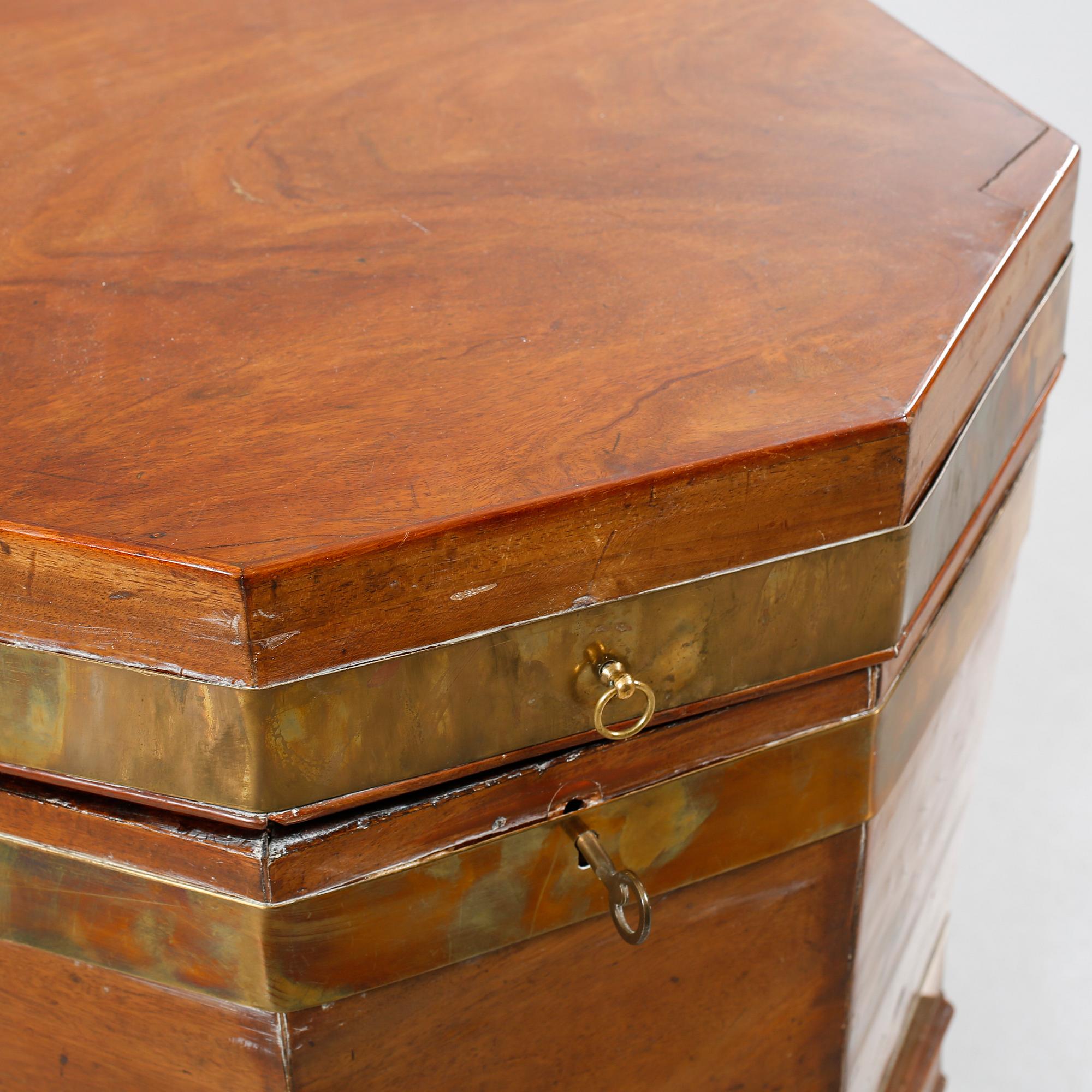 A George III wine cooler from the 19th century.