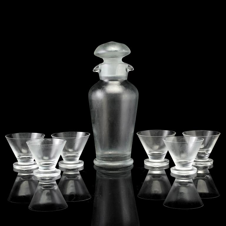 VICKE LINDSTRAND, an 'Ice' glass shaker with six glasses, Orrefors.
