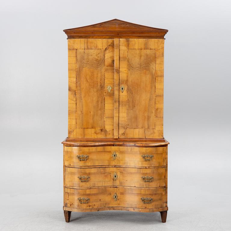 A cabinet, 18th Century.