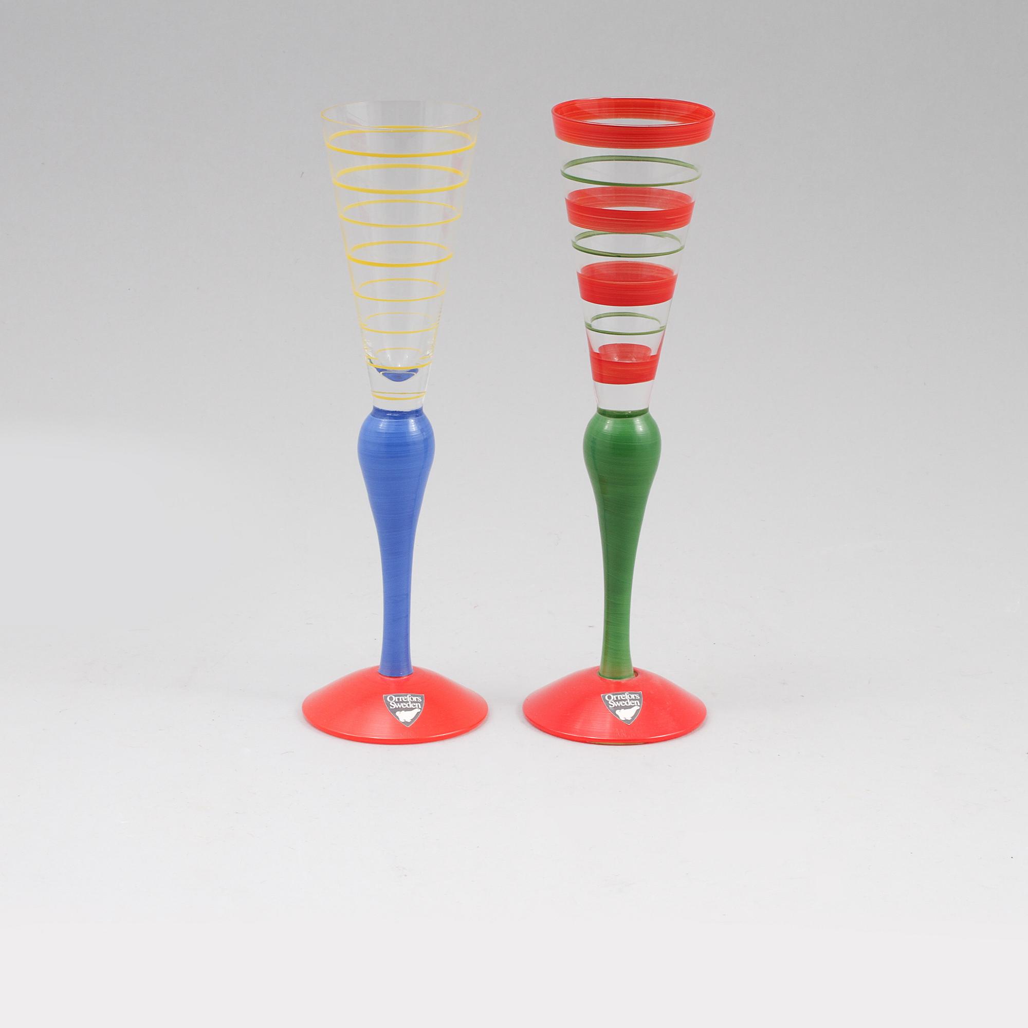 SNAPSGLAS, 2 st, "Clown", Anne Nilsson, Orrefors, 1900-talets slut.