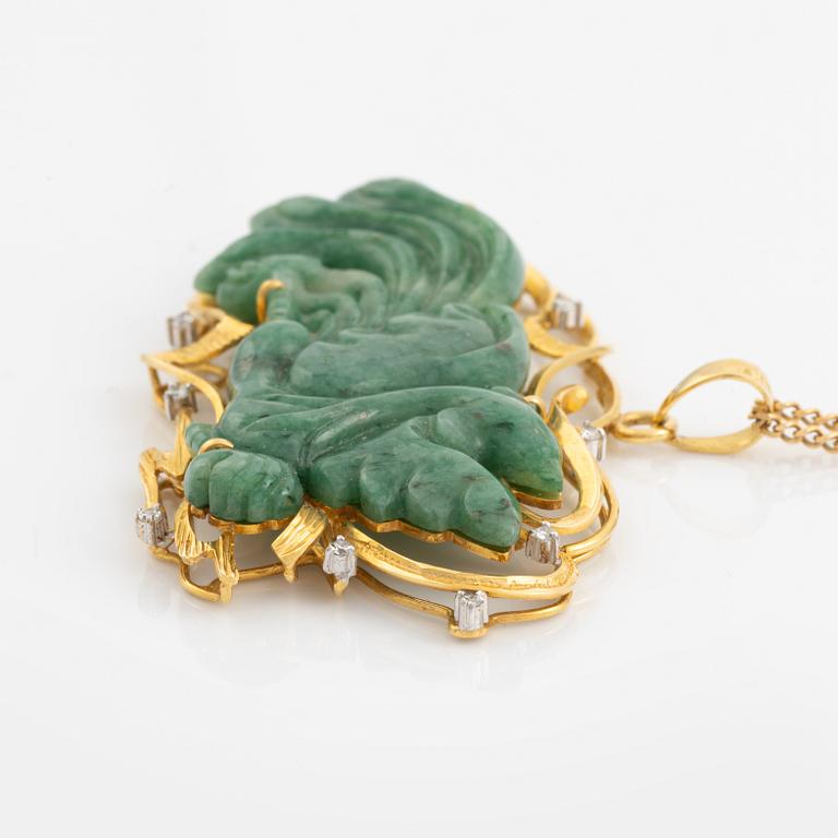 Pendant in gold with a carved green stone, adorned with brilliant-cut diamonds.