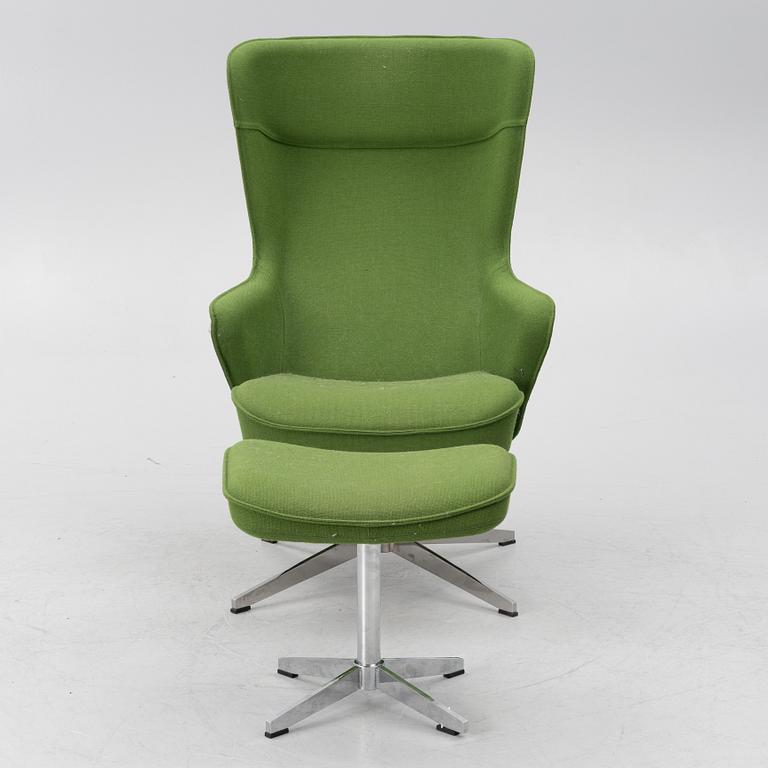 Roger Persson, fåtölj med fotpall, "Norma", Swedese.