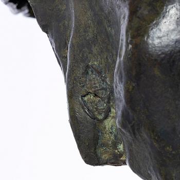 Gudmar Olovson, skulptur. Signerad. Numrerad. Gjutarstämpel. Brons, total höjd 72 cm, längd 55 cm.
