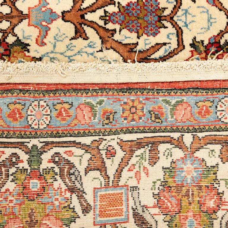 MATTA, senantik Ghom, ca 210 x 135 cm.
