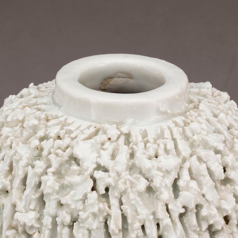 VAS, chamotterat stengods, Gunnar Nylund, Rörstrand, 1900-talets andra hälft.