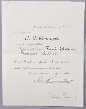 MEDALJ, guld, Konungens medalj av 8:e storleken, Sverige, vikt 30 gram.
