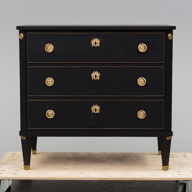 A mid 20th century gustavian style chest of drawers.