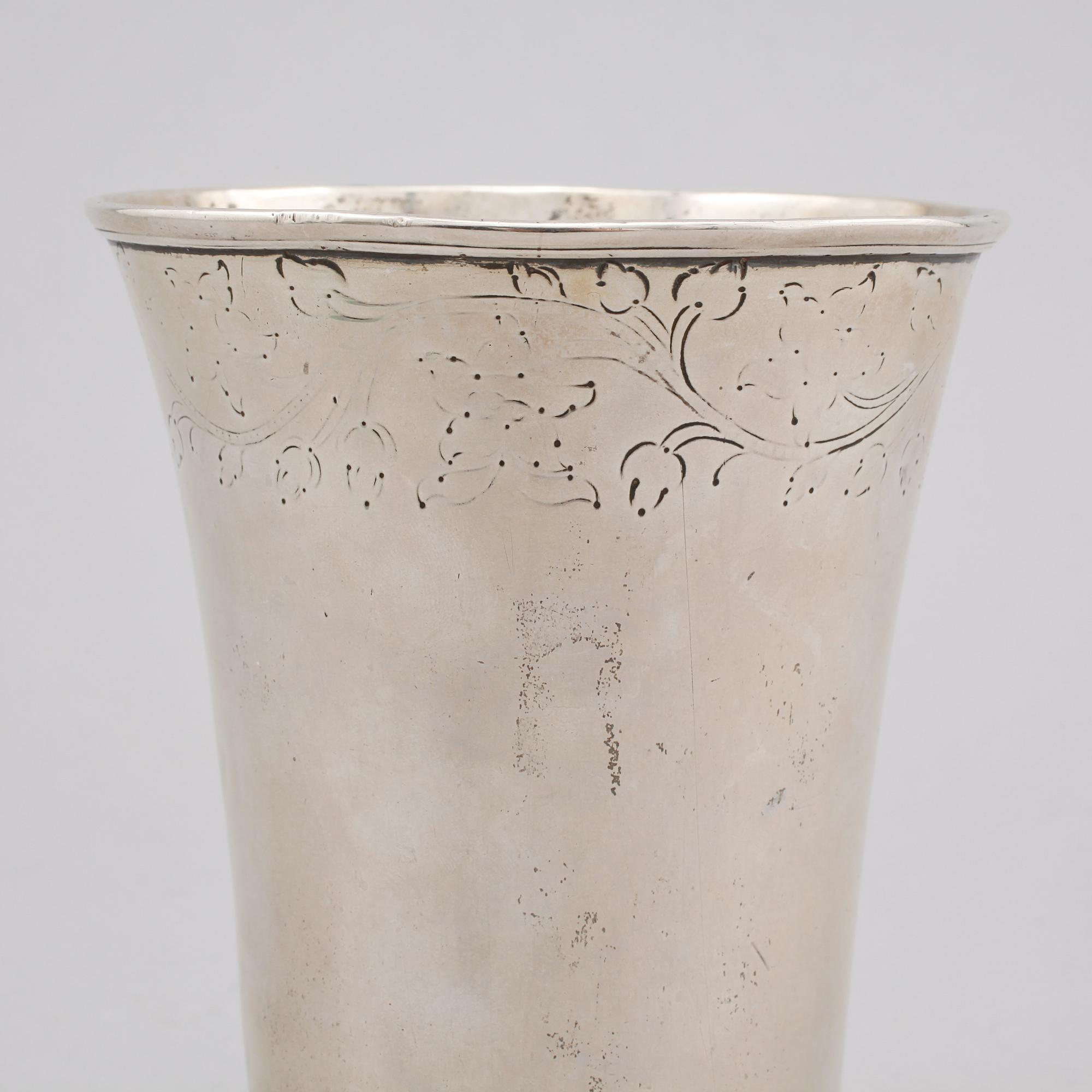 BÄGARE, 2 st, silver, 1700/1800-tal. Vikt 450 gram.