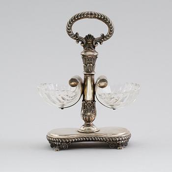 SALTKAR, silver och glas, otydliga svenska stämplar, 1800-talets mitt.