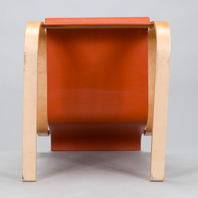 Alvar Aalto, a 1960's/1970's '31' armchair for Artek, Finland.