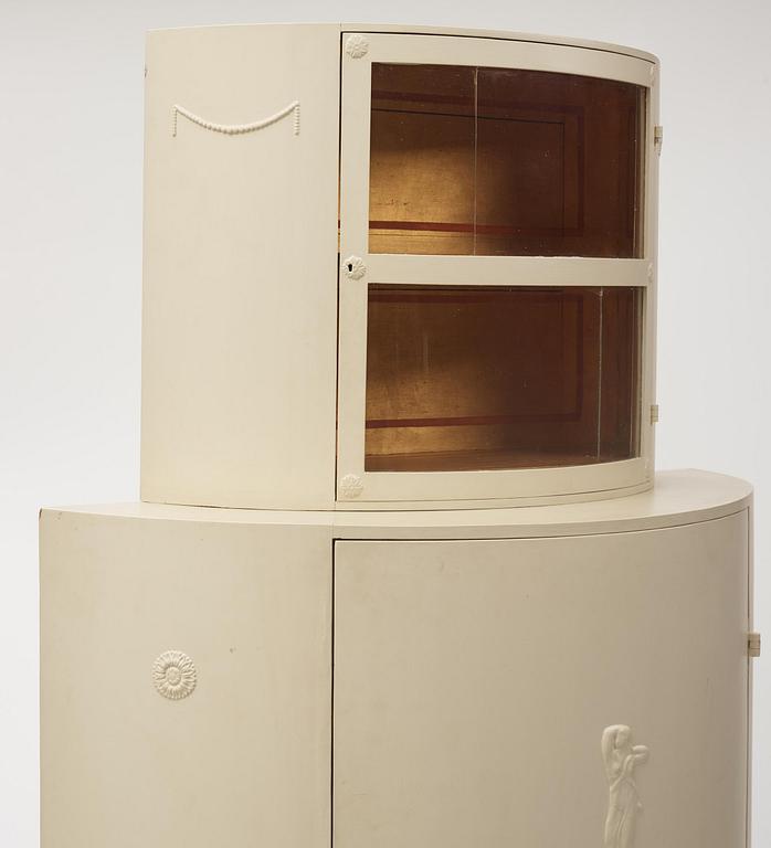 Gunnar Asplund, a Swedish Grace cabinet, ca 1920.